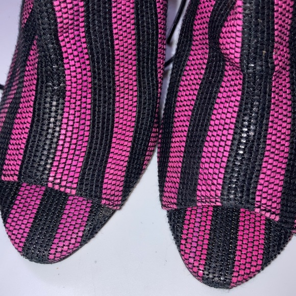 Zara Stripe Peep Toe Fringe Tie Sandals - Picture 5 of 10